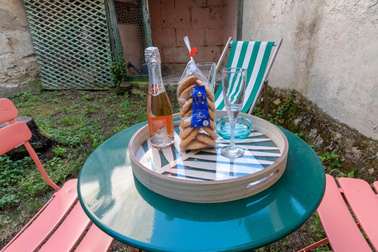 Little Gambetta Apartment โซมูร์ ภายนอก รูปภาพ